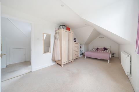 2 Amberley Drive, Woodham, Addlestone, KT15 3SL