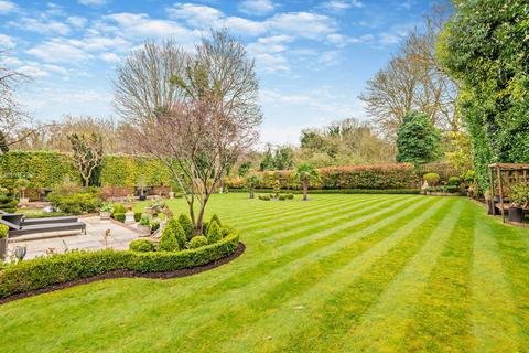 6 bedroom detached house for sale, Troutstream Way, Loudwater, Rickmansworth, WD3