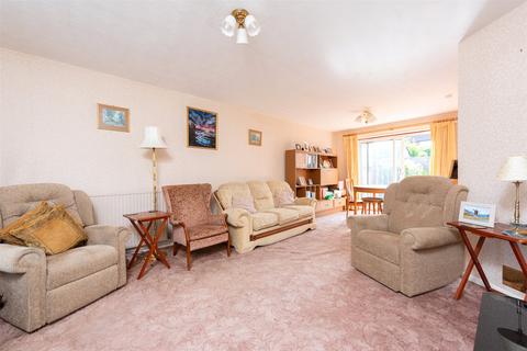 22 Brook Road, Bagshot, GU19 5JS