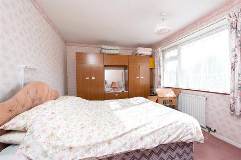 22 Brook Road, Bagshot, GU19 5JS