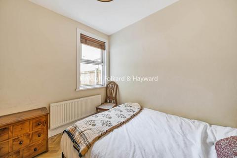 2 bedroom flat for sale, Lollard Street, Kennington