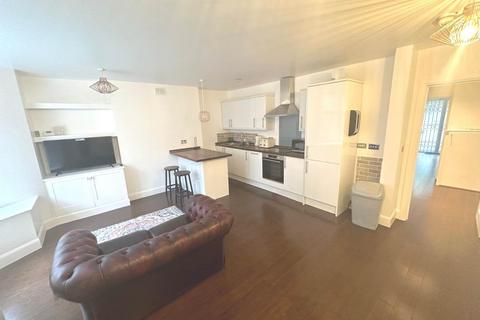 2 bedroom flat to rent, Benbow Road, Hammersmith