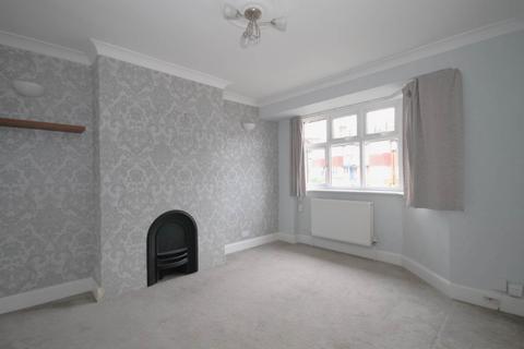 2 bedroom maisonette for sale, Lynmouth Avenue, Morden