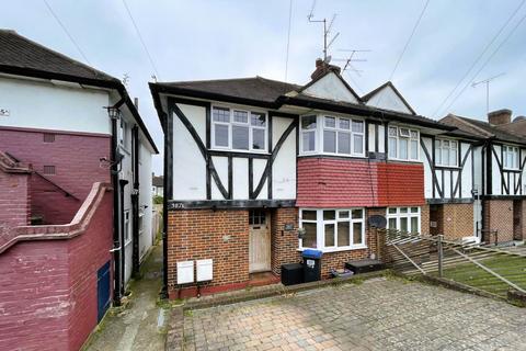 2 bedroom maisonette for sale, Lynmouth Avenue, Morden