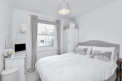 2 bedroom flat to rent, Radipole Road Fulham SW6