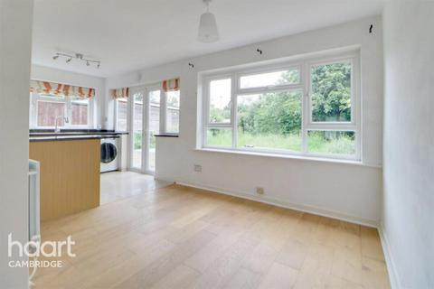 3 bedroom end of terrace house to rent, Long Reach Road, Cambridge