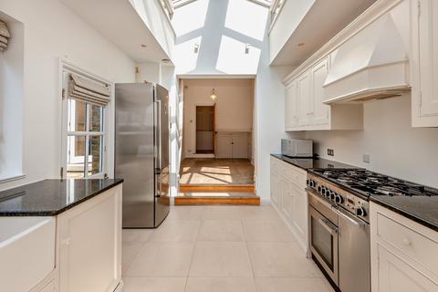 33 Frances Road, Windsor, SL4 3AG