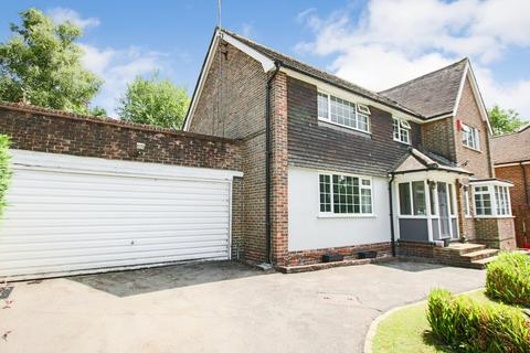 5 bedroom detached house for sale, Harvest Hill, East Grinstead, RH19