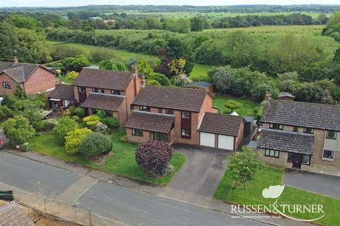 4 bedroom detached house for sale, Ullswater Avenue, King's Lynn PE30