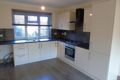 4 bedroom detached house to rent, Freehold Road, Ipswich IP6