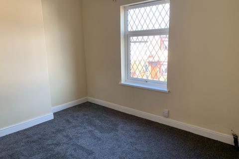 2 bedroom terraced house to rent, Stoke-on-Trent ST4