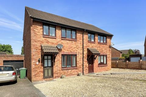 24 Cheyney Walk, Westbury, BA13 3UH