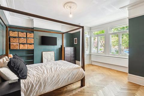 2 bedroom apartment for sale, St. Stephens Gardens, St Margarets, Twickenham, TW1
