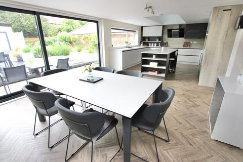 38 Whitstable Road, Canterbury, CT2 8DQ
