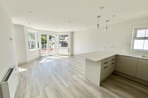 2 bedroom apartment for sale, Upton Way, Broadstone