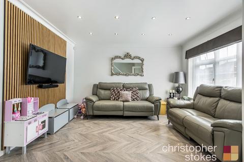 3 bedroom terraced house for sale, Grovedale Close, Cheshunt, Waltham Cross, Hertfordshire, EN7 5NE