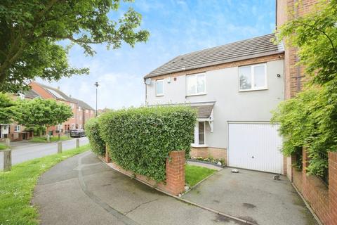 3 bedroom semi-detached house for sale, Spruce Road, Nuneaton