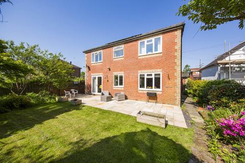 1 Ashdown Place, Heathfield, TN21 8ER