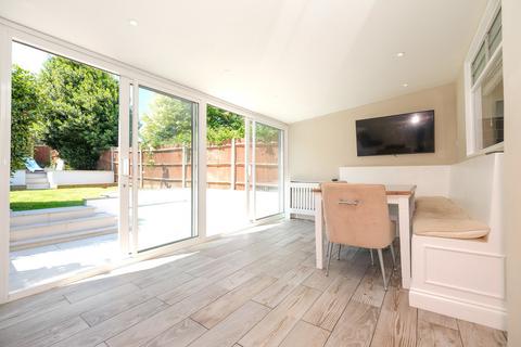 28 Croxley Green, Orpington, BR5 3BH