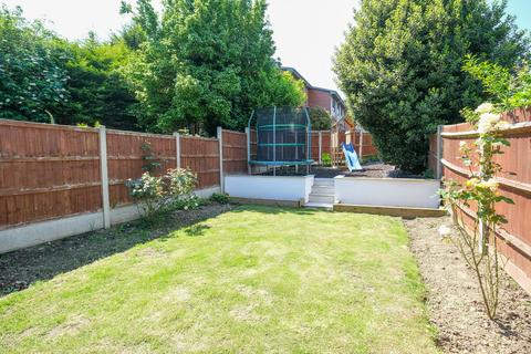 28 Croxley Green, Orpington, BR5 3BH