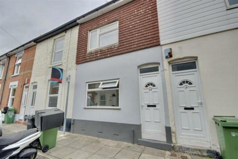 4 bedroom terraced house to rent, Eton Road