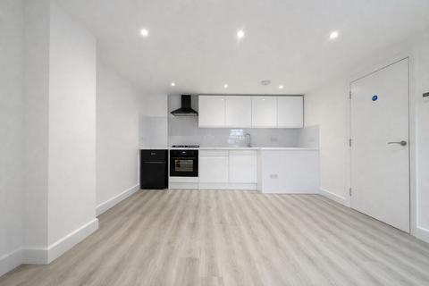 1 bedroom flat to rent, 1 Bedroom Flat To Let - HP12