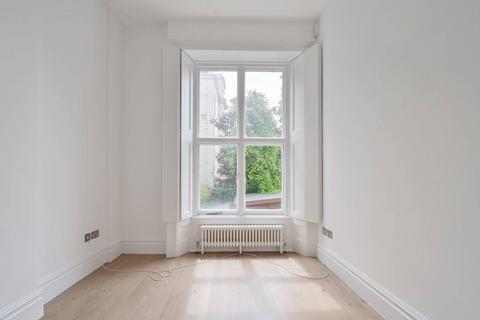 2 bedroom flat to rent, Regents Park Road, Primrose Hill, London, NW1