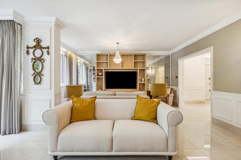 Apartment in W2 - View 3