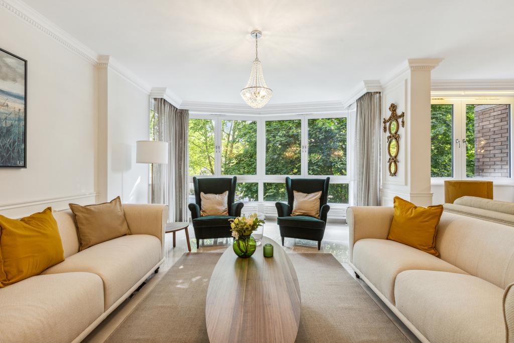Apartment in W2 - View 5