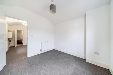 2 bedroom flat to rent, Peckham Grove, Peckham, London, SE15