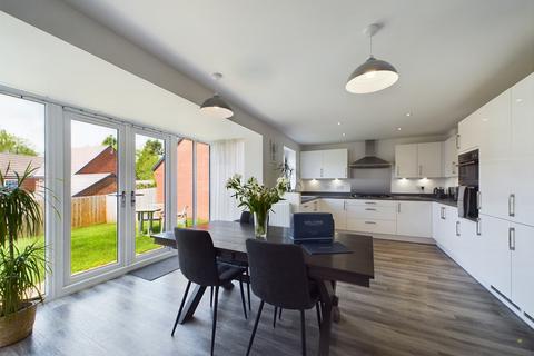 113 Sorrel Close, Uttoxeter, ST14 8FE