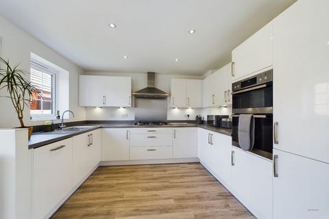 113 Sorrel Close, Uttoxeter, ST14 8FE