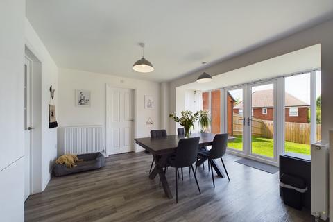 113 Sorrel Close, Uttoxeter, ST14 8FE