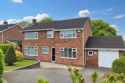 4 bedroom detached house for sale, Shirley Drive, Alton