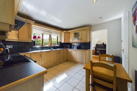 40 Faraday Avenue, Stretton, Burton-on-trent, DE13 0FX