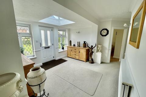 5 bedroom detached bungalow for sale, Park Lane, Holbeach