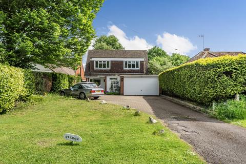 4 bedroom detached house for sale, Saunders Lane, Woking GU22