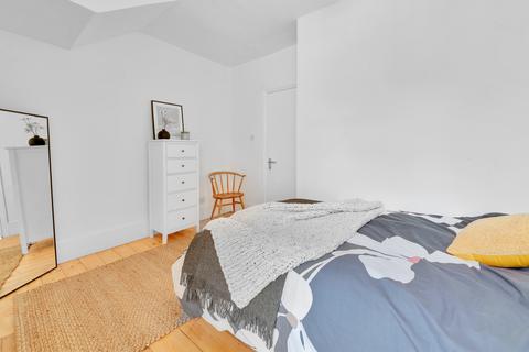 Flat 1, 30 Aberdeen Road, London, N5 2UH