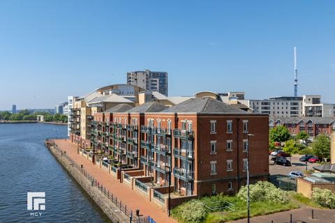 1 bedroom apartment for sale, Adventurers Quay, Cardiff Bay, Cardiff