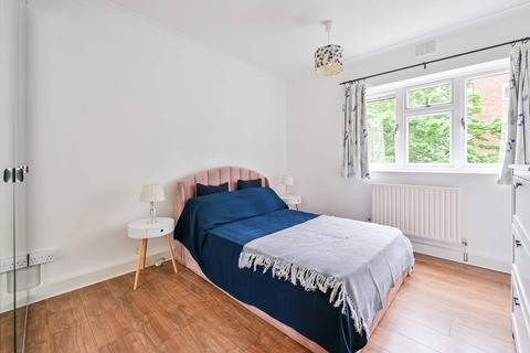 3 bedroom flat for sale, Wyvil Road, Nine Elms, London, SW8