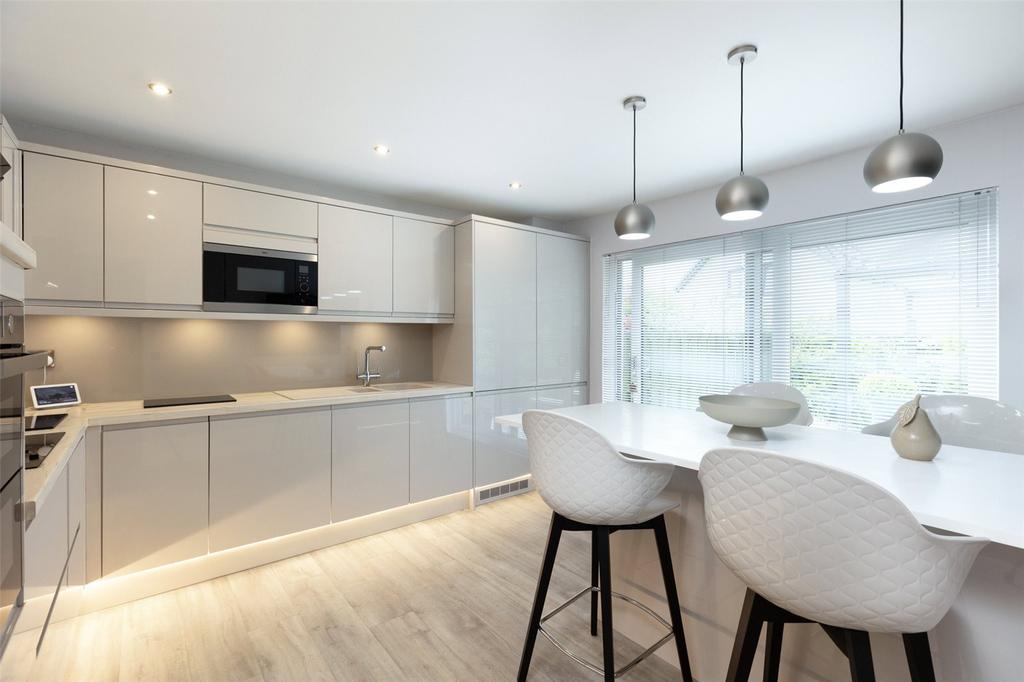 Kitchen/Dining