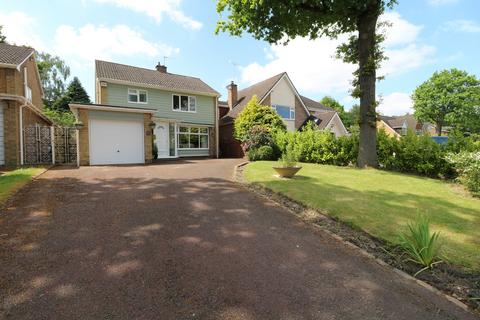 3 bedroom detached house for sale, Woodlea Drive, Solihull B91