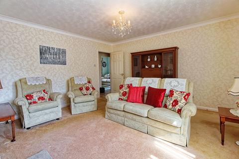 2 bedroom detached bungalow for sale, Clipstone Gardens, Wigston