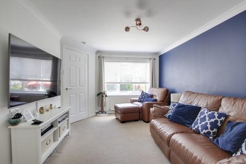 2 bedroom end of terrace house for sale, Dryden Court, St. Neots PE19