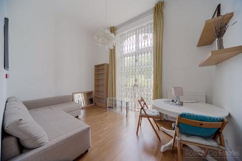 1 bedroom flat to rent, Hamilton Terrace St Johns Wood NW8