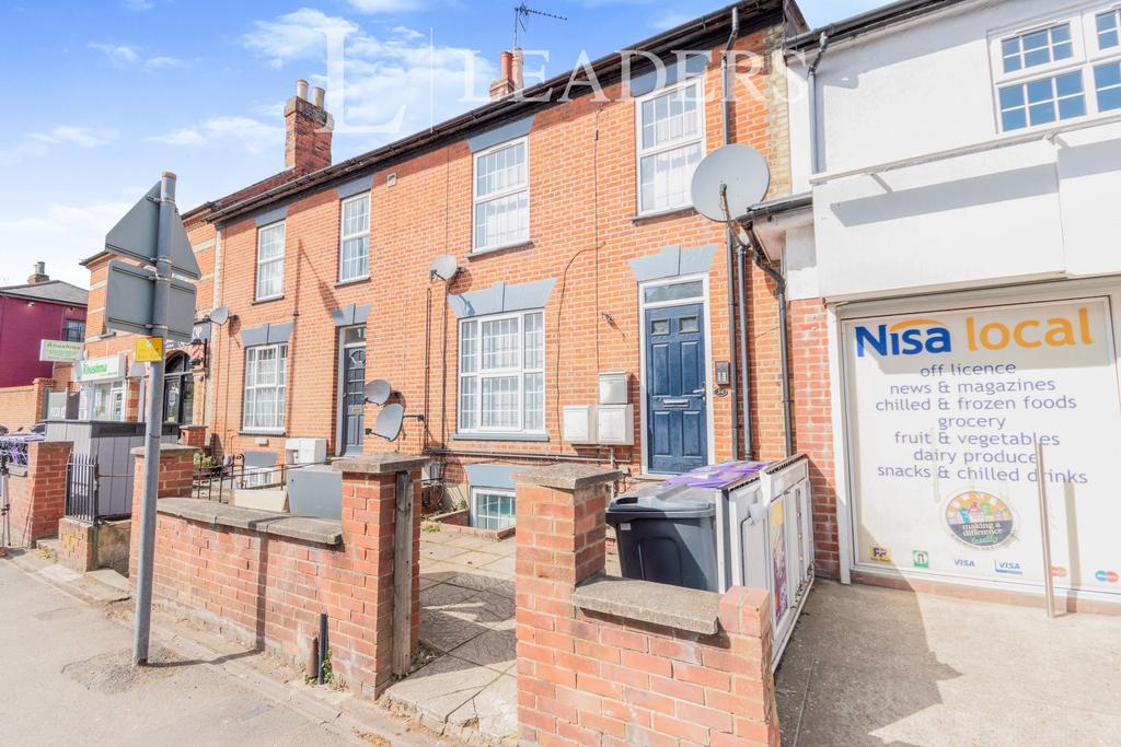 Walsworth Road, Hitchin SG4 9ST 2 bed apartment £1,300 pcm (£300 pw)