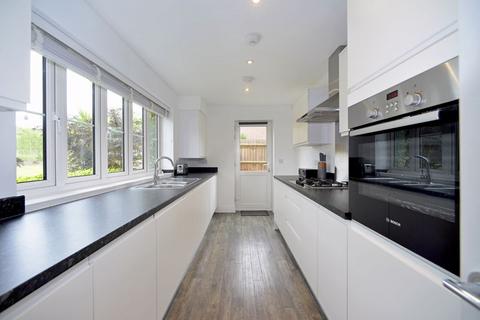 2 bedroom detached bungalow for sale, Spartan Place, Cranleigh