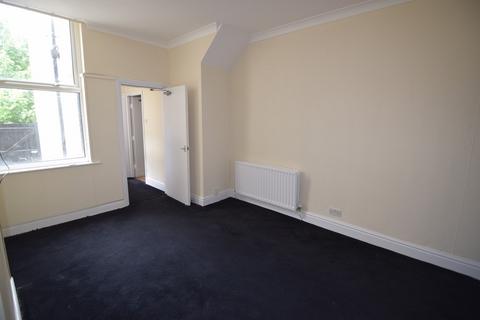 1 bedroom ground floor flat to rent, Regent Road, Blackpool