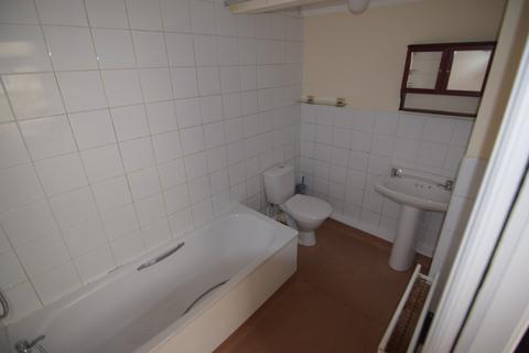 1 bedroom ground floor flat to rent, Regent Road, Blackpool