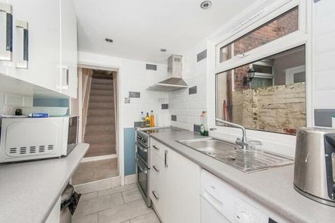 2 bedroom terraced house to rent, Irby Street, Boston